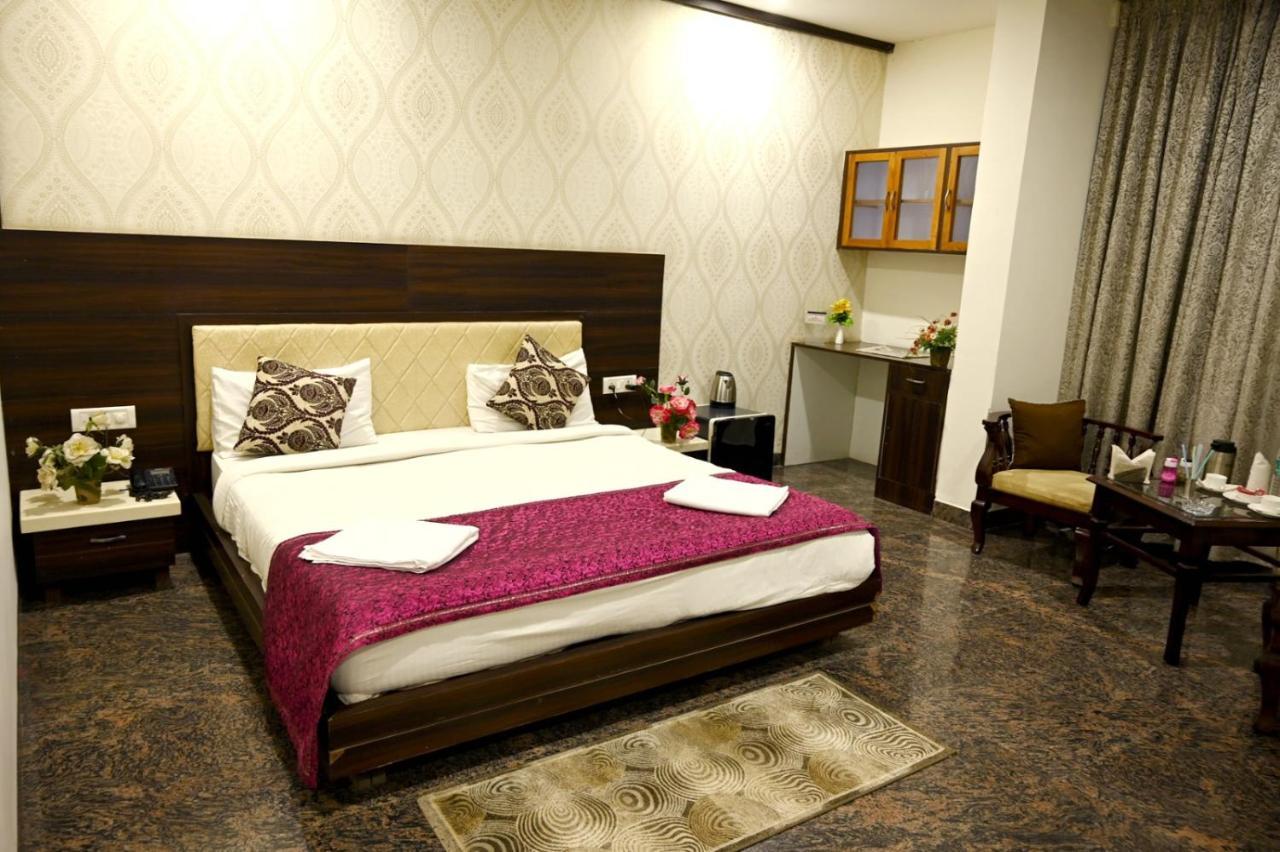 Rewa Hotel Badrika Inn מראה חיצוני תמונה