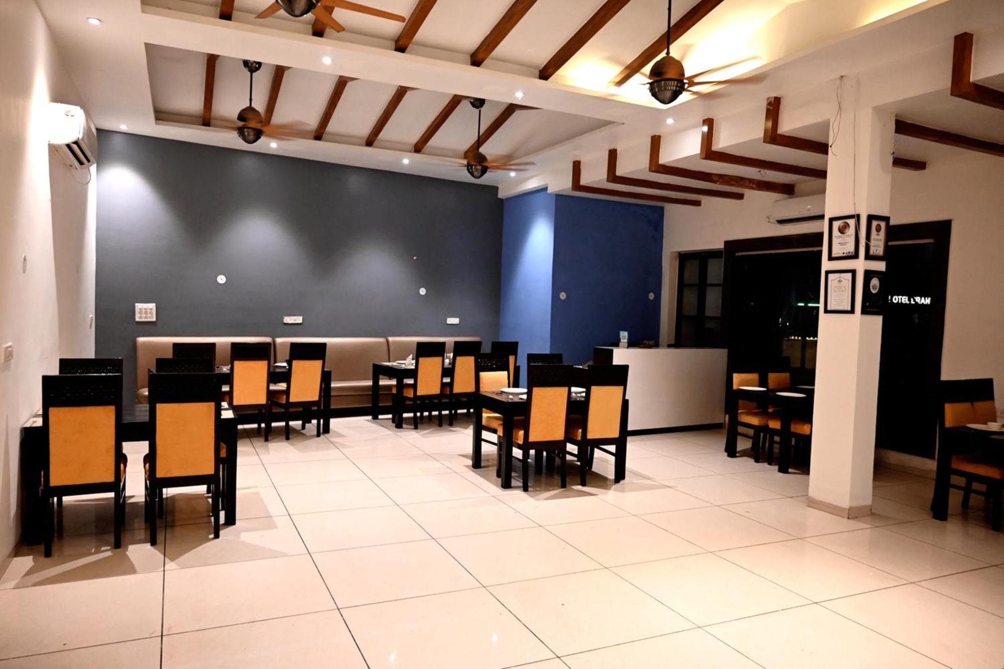 Rewa Hotel Badrika Inn מראה חיצוני תמונה