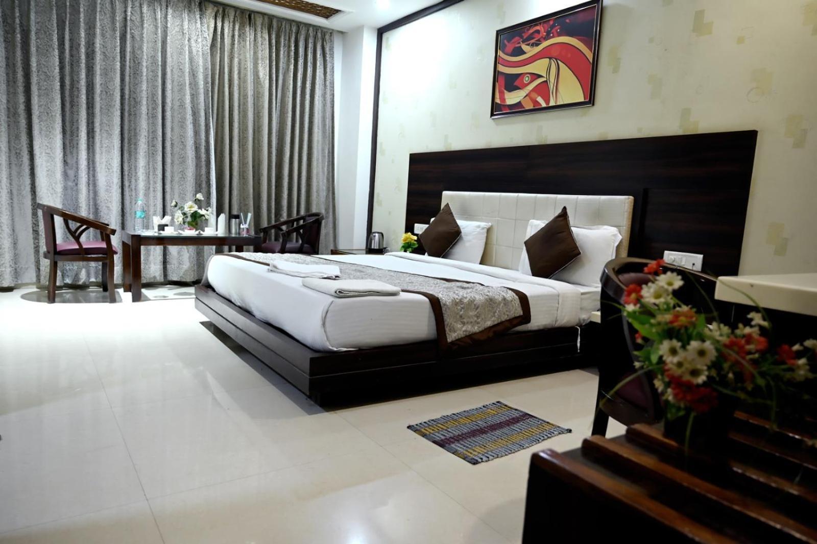 Rewa Hotel Badrika Inn מראה חיצוני תמונה