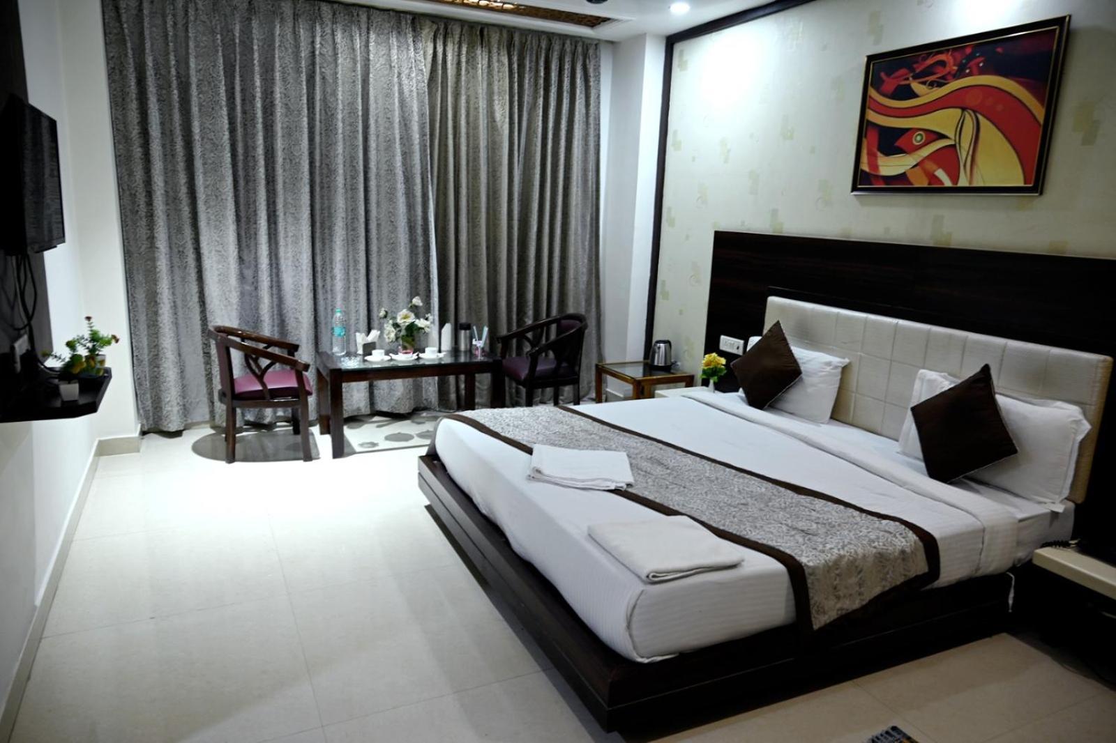 Rewa Hotel Badrika Inn מראה חיצוני תמונה